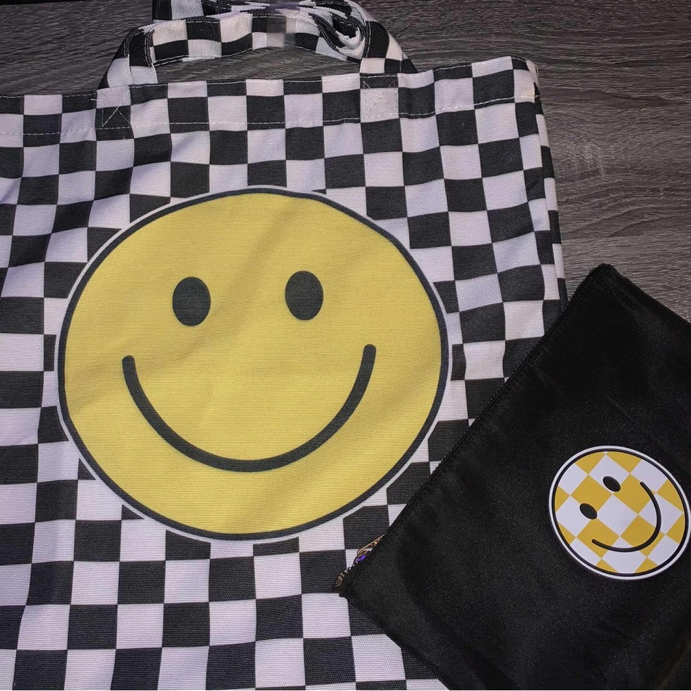 Smiley Face Checkered Tote with Pouch